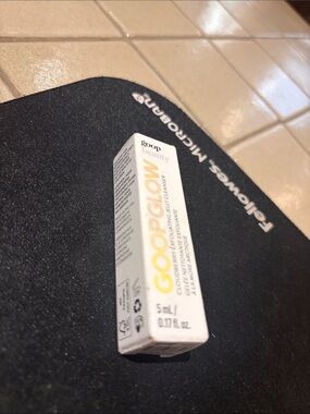 goop beauty GOOPGLOW jelly Cleanser - White/Yellow NWT